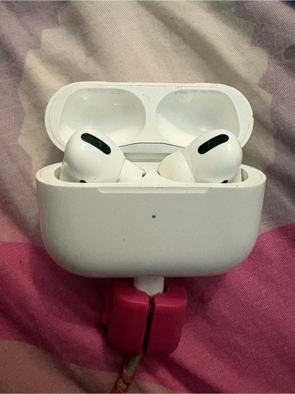 Apple White AirPods Pro with Charging Case